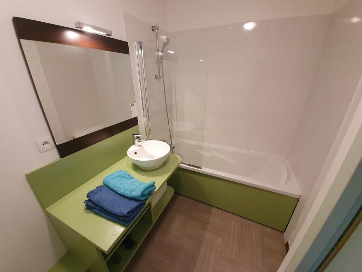 Le Romarin - Climatisation Piscine & Parking Prive Apartment Gréoux-les-Bains Екстериор снимка